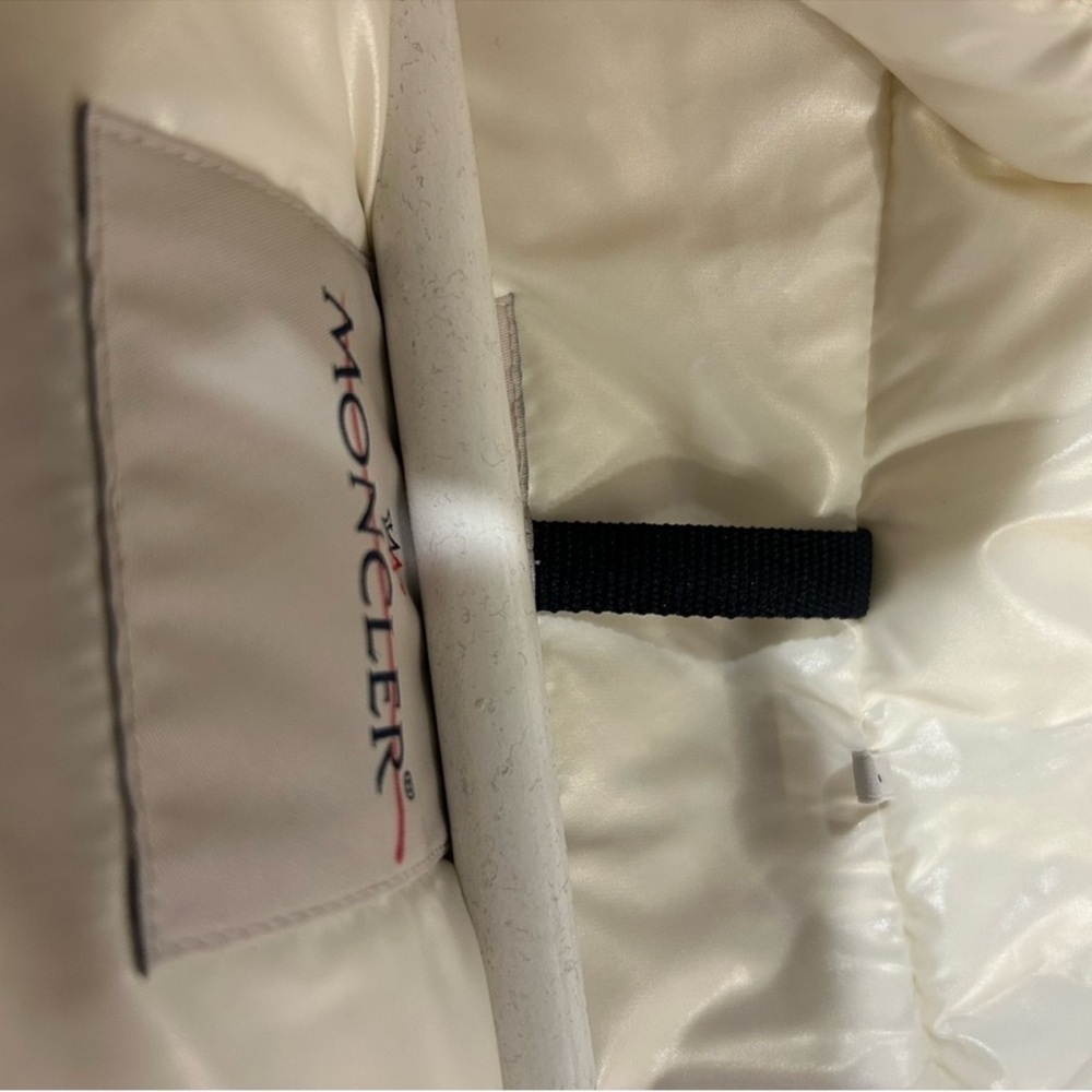 Montcler white fare faux fur detachable hood down jacket size 3NWT - Picture 10 of 16